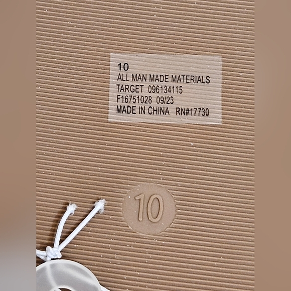 Shade & Shore white leather flip flops women's size 10 - Picture 5 of 7